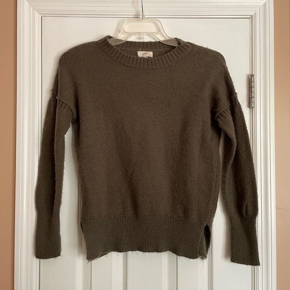 Cupio Dark Green Sweater